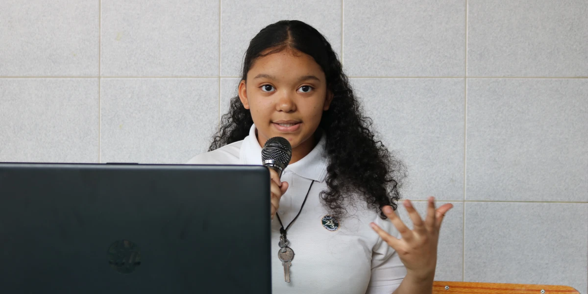One World in Schools Teaches Angolan Students to Think Critically