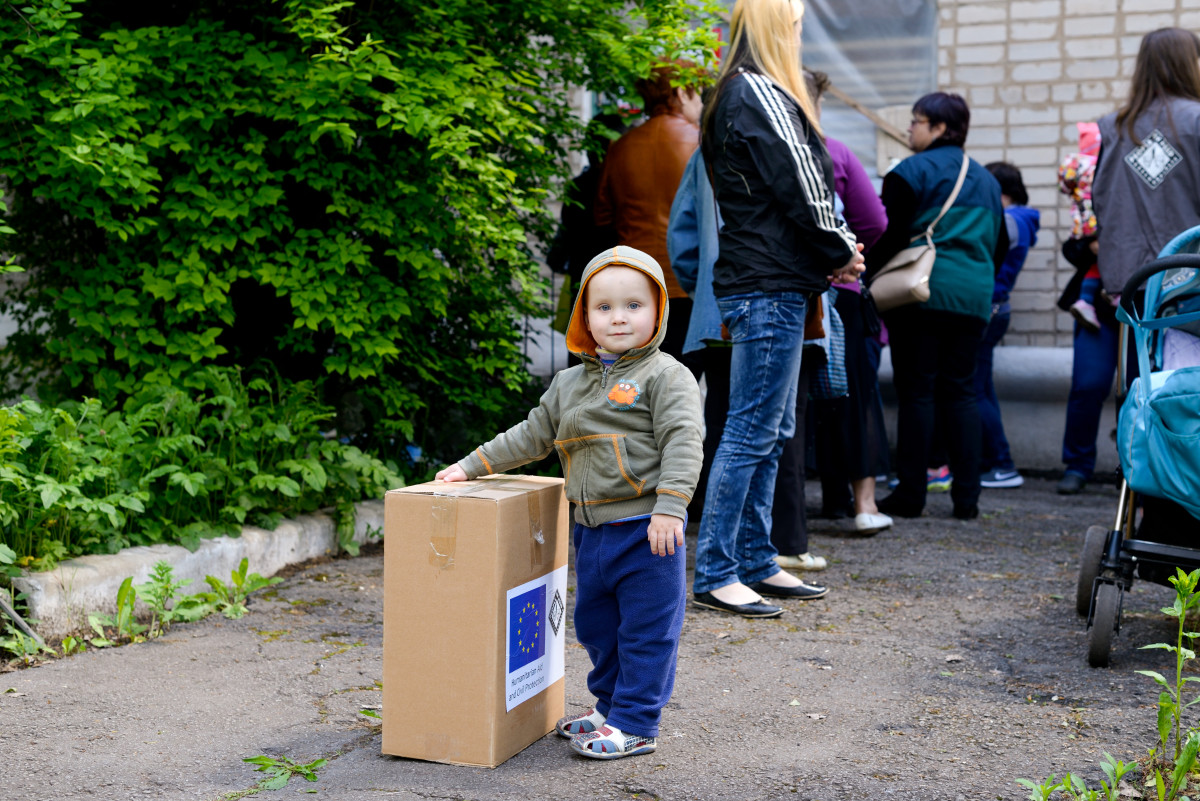 I can’t buy nappies for my son, says Anastasiya from Uglegorsk in non-government controlled areas of Ukraine. We provided hygiene kits to 2000 people