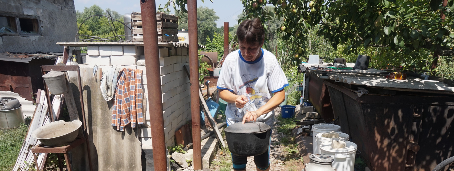 Living in locations on the Line of Contact puts people’s lives at risk due to ongoing fights and shelling