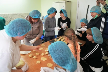 A social canteen for the socially vulnerable turned into a refugee centre in one day – SOS Ukraine helps in Moldova