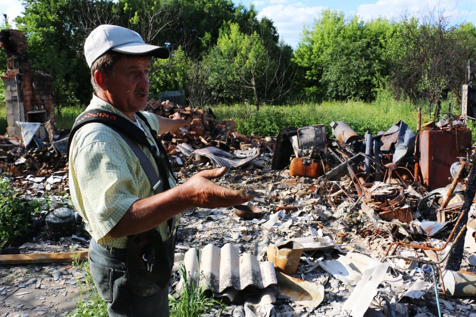 Small village close to Korosten in Zhytomyr region was one of first attacked during the Russian invasion of Ukraine. The house of this family was completely burned down by the missile during fighting. They have lost everything.