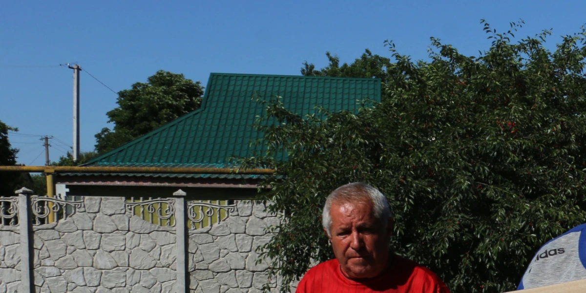 Six months since the invasion: we’ve got four hundred threatened activists to safety. In total, we helped more than 330,000 people