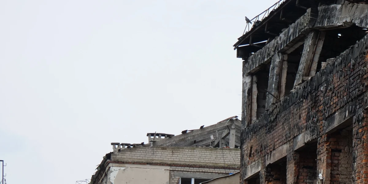 Izjum, Charkovská oblast. Pomoc při mimořádných událostech bezprostředně po deokupaci.
///
Izium, Kharkiv oblast. Emergency assistance right after de-occupation.