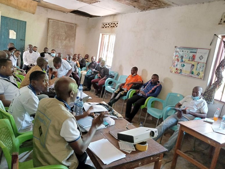 Immediate assistance to the internally displaced population in the Fizi region