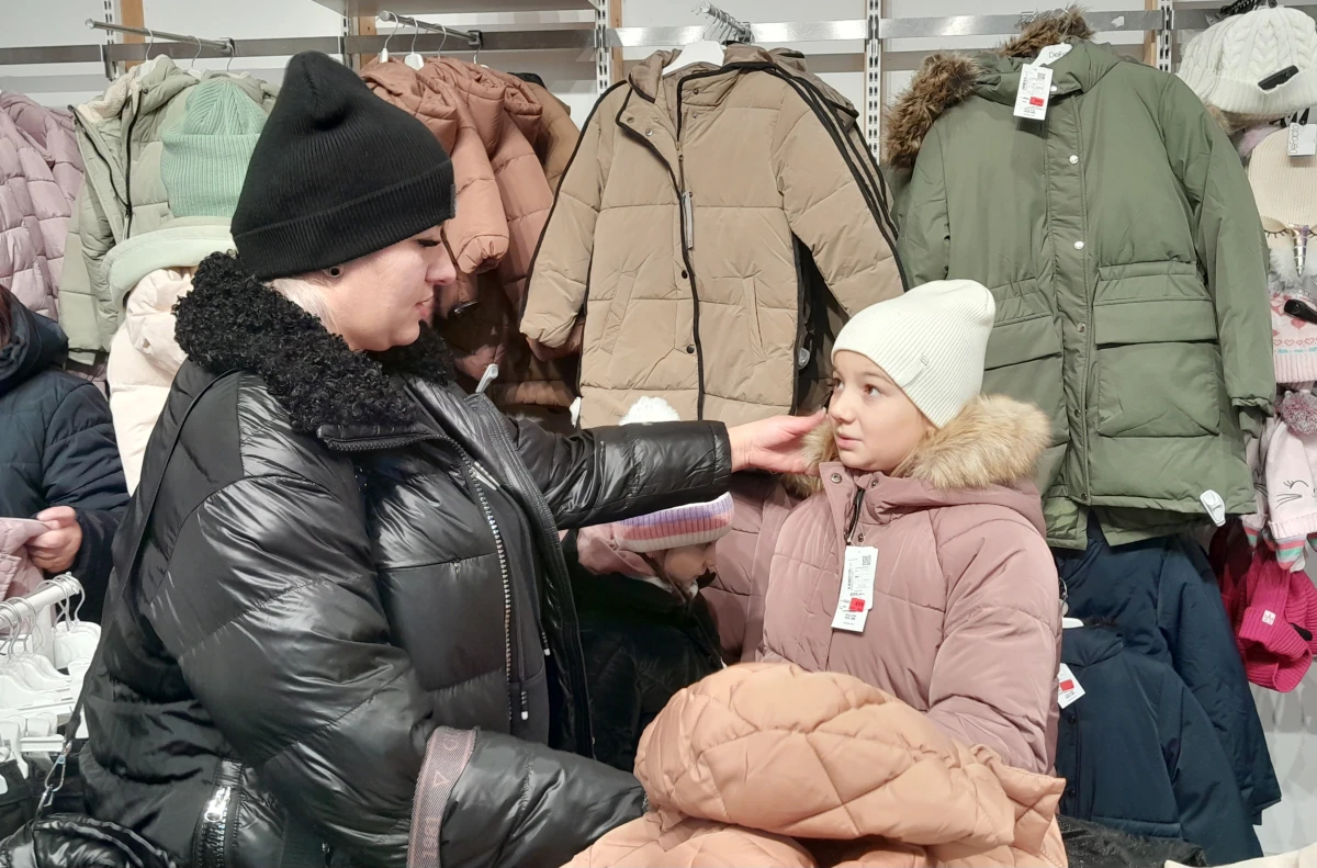 Sharing winter warmth with more than 500 Ukrainian and Moldovan children