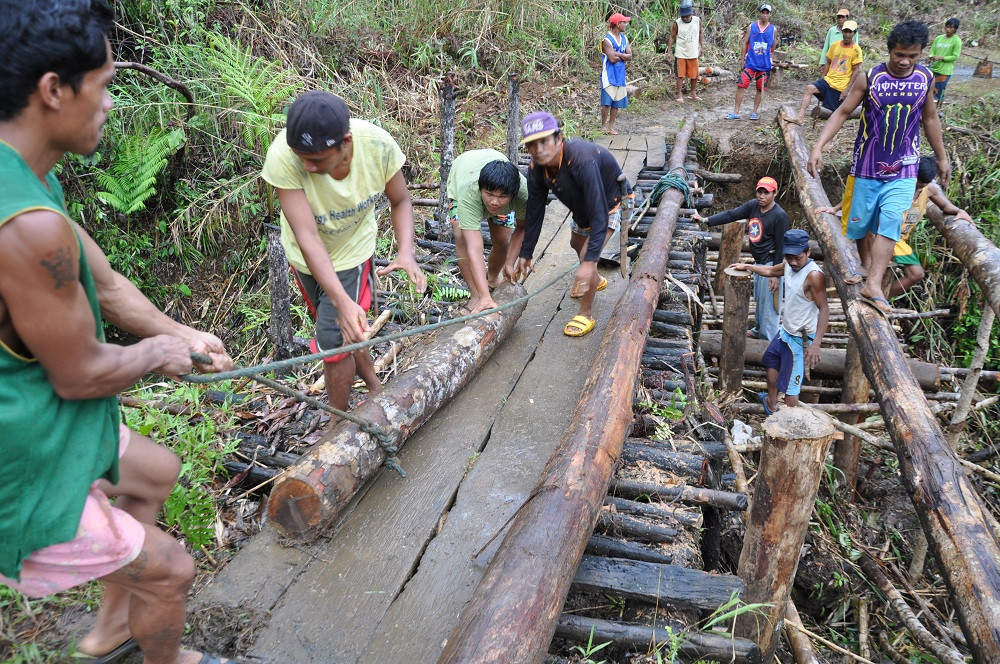 Three months after the typhoon we already helped 35 000 Filipinos