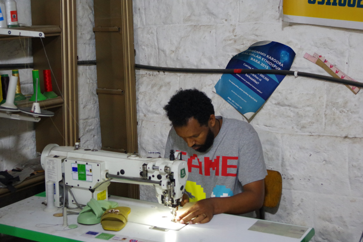 Tewabe’s Journey: From Shoe Shiner to Successful Entrepreneur