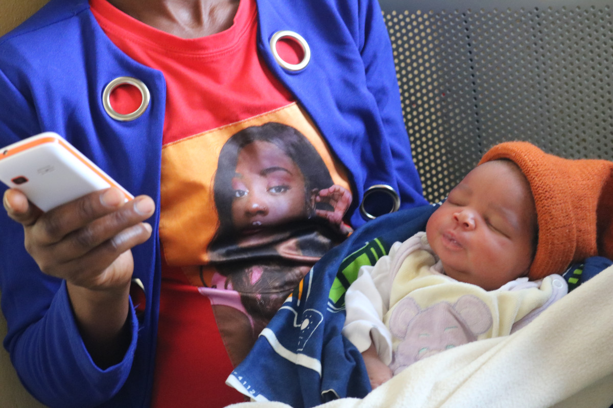 Voice messages against HIV/AIDS in Angola