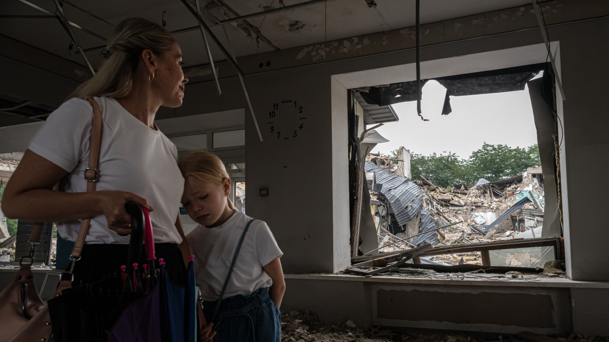 Education under fire: helping Ukrainian children in learn during wartime