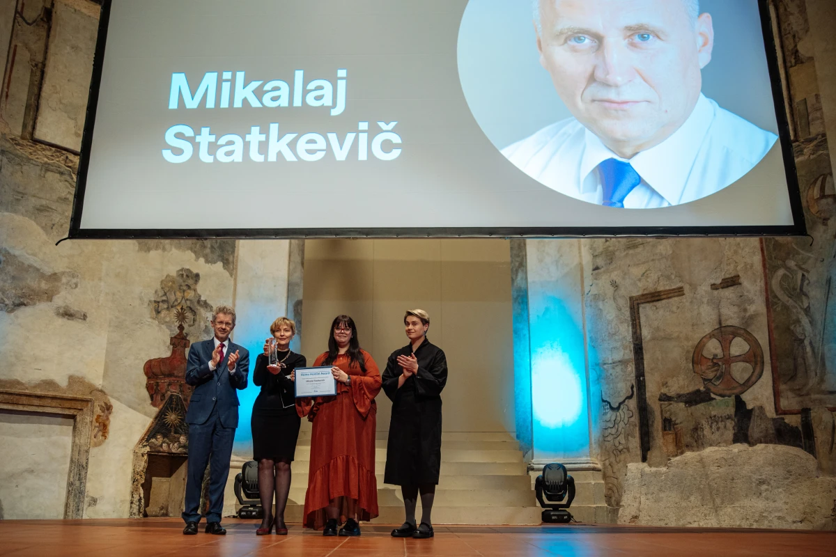 Unbroken by prison and oppression. Belarusian opposition figure Mikalai Statkevich received the Homo Homini award, kicking off One World