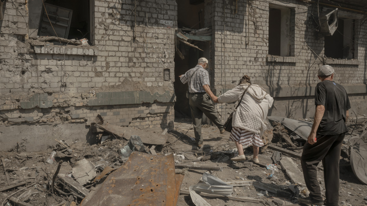 Large-Scale Attack Hits Kyiv, Leaving Extensive Civilian Damage
