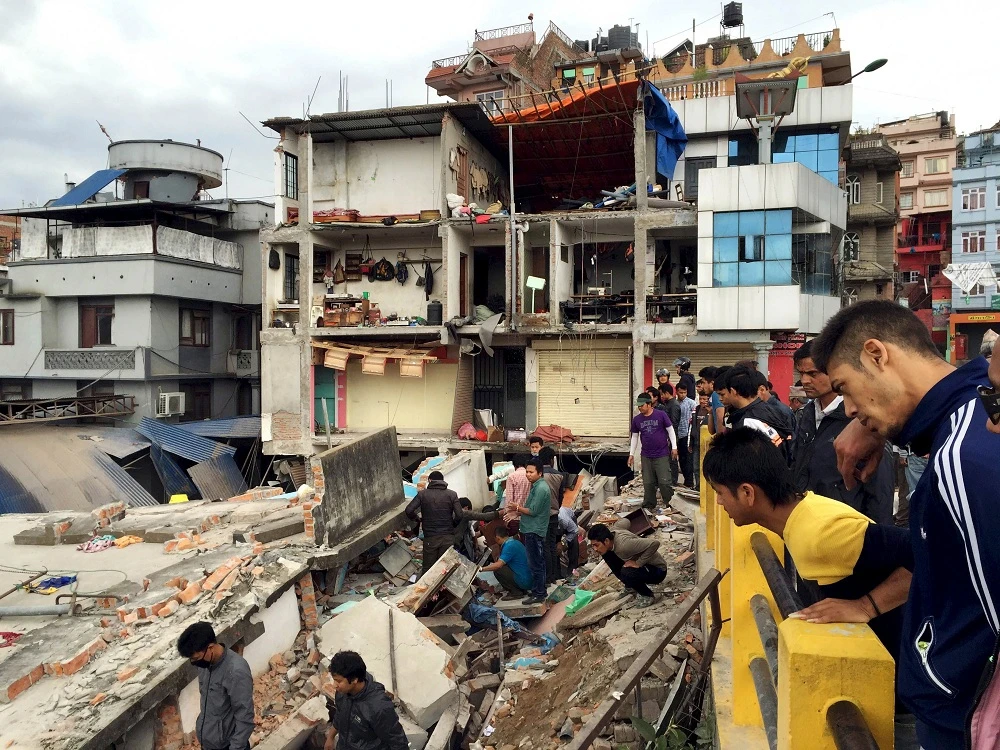 People in Need will help the victims of the earthquake in Nepal. Up to 1.000.000 CZK will be released for immediate aid and emergency team is being dispatched