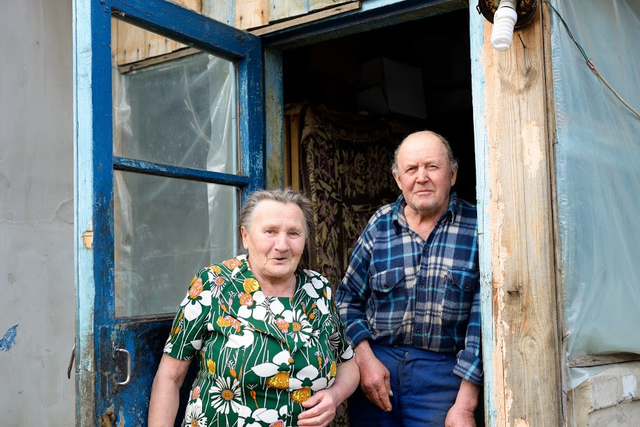 Second Winter in the Midst of Conflict for Hundreds of Thousands of People living in Eastern Ukraine. People in Need is Providing Fuel, Help with Repairs to Damaged Buildings and with Renewal of Small Businesses