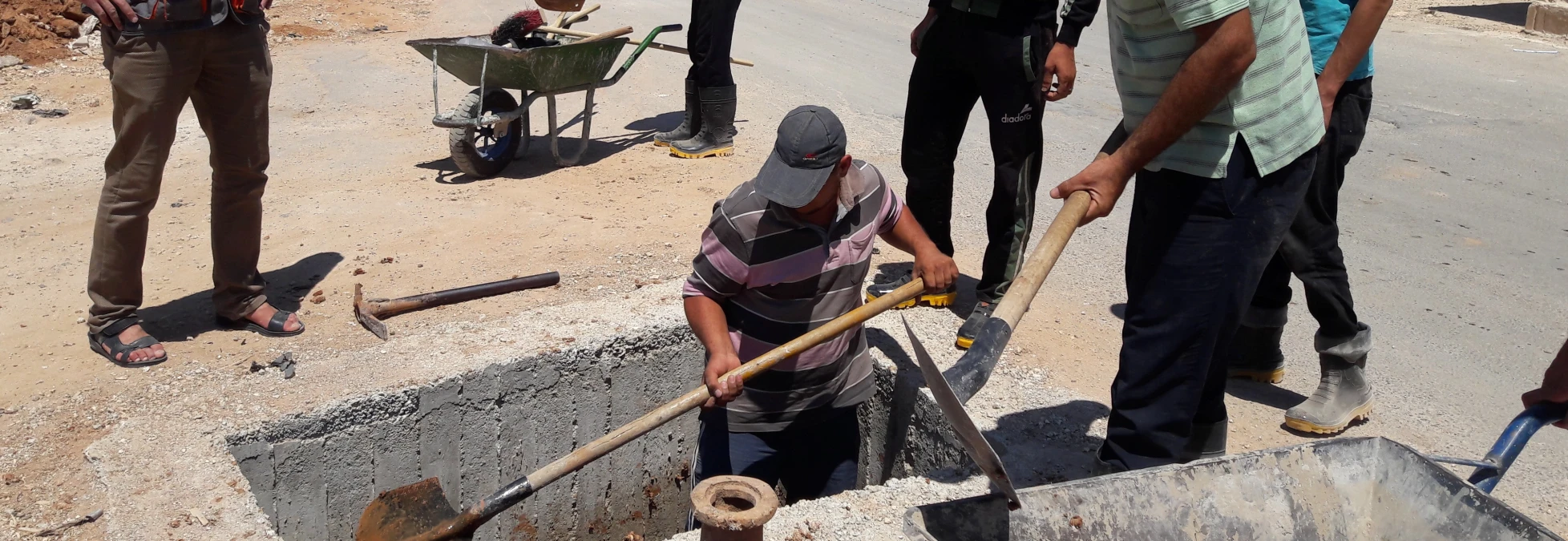 Young Syrians help THEIR COMMUNITIES AND RECEIVE INCOME VIA CASH FOR WORK