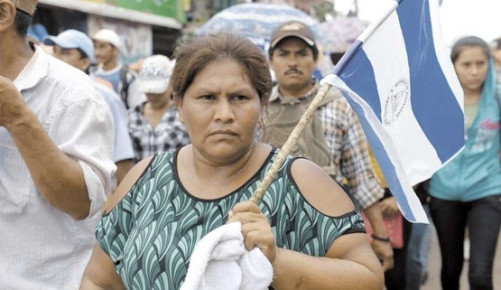 People in Need to present the prestigious Homo Homini Award for 2018 to Nicaraguan farmer Francisca Ramírez 