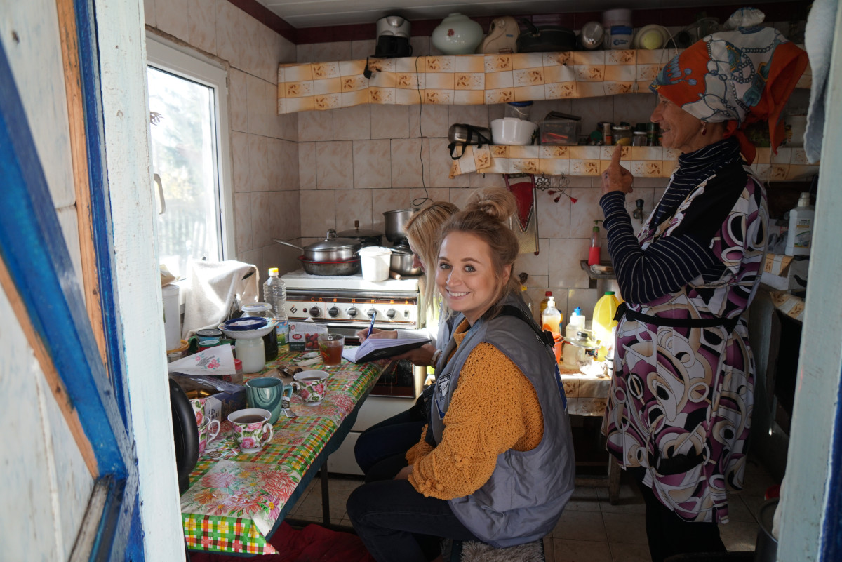 Czech influencer Shopaholic Nicol’s recent visit to eastern Ukraine