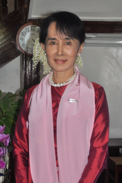 Aung San Suu Kyi and Burmese Democratic Activists Making Appearance at Forum 2000