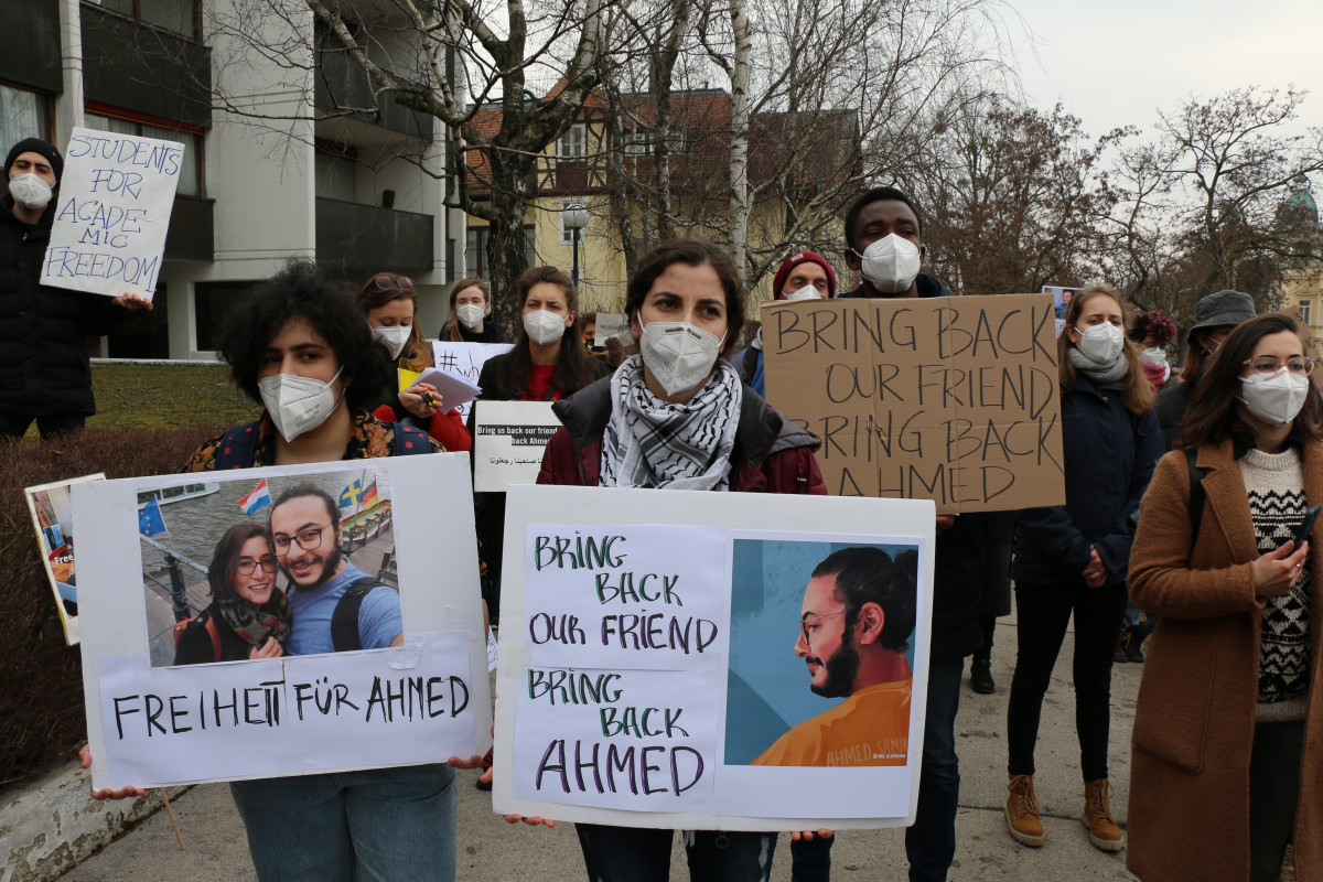 72 NGOs urge Egyptian authorities to release researcher Ahmed Samir Santawy