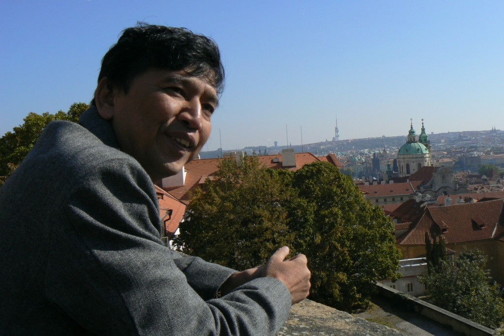 After 13 years Min Ko Naing received in person Homo Homini Award in Prague