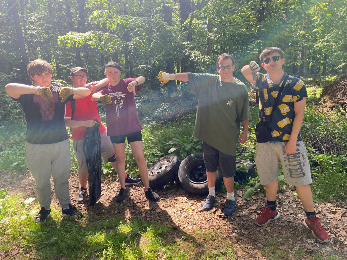 Thanks to the Group Active Citizens, Czech Students are Addressing the Problem of Illegal Landfills and Hosting Sustainable Garden Parties To Raise Awareness