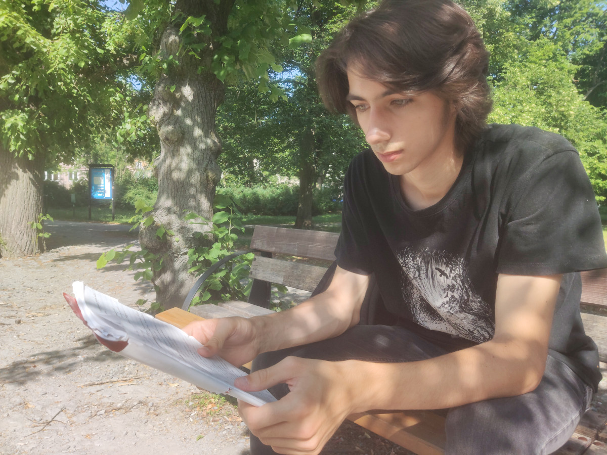 The Handwritten Story of a Seventeen-Year-Old Refugee from Donbas