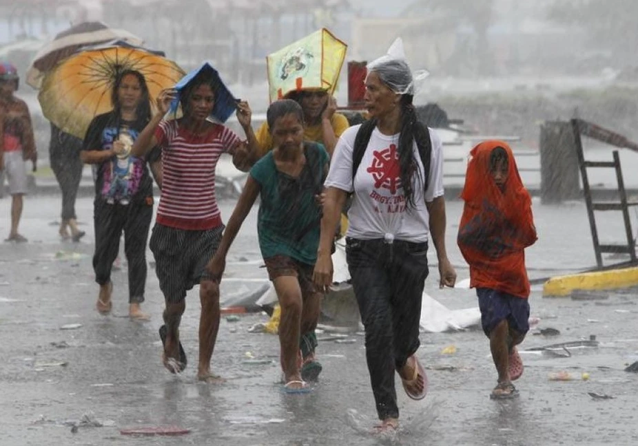 We’re raising money for the victims of the deadly typhoon in the Philippines and sending an emergency response team from Prague!