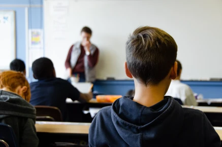 A Project Supporting Education for Young People Helped Míra Return to School