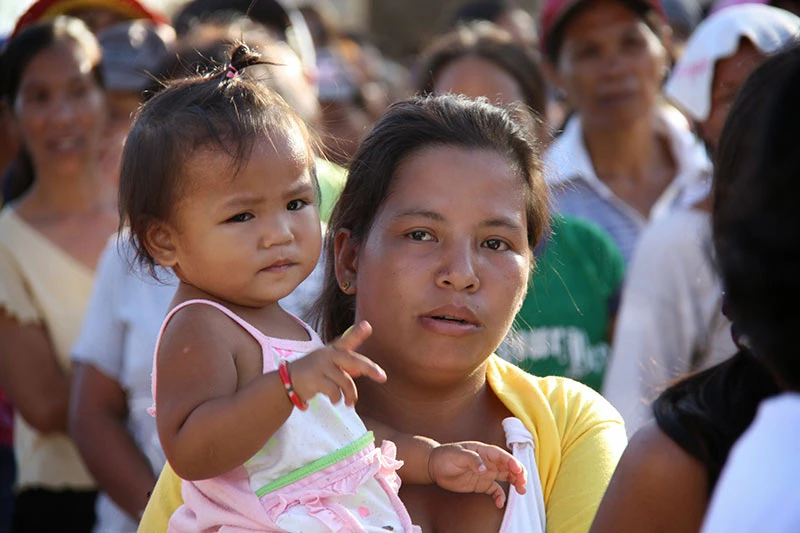2,5 million of people in Philippines need help. We have distributed rice