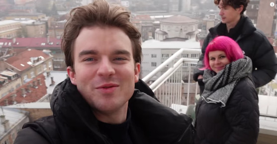 Kovy in Sarajevo – Famous Czech YouTuber heads to Bosnia and Hezegovina with People in Need