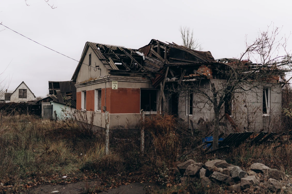 Houses in the village of Varivsk that were destroyed by shelling.