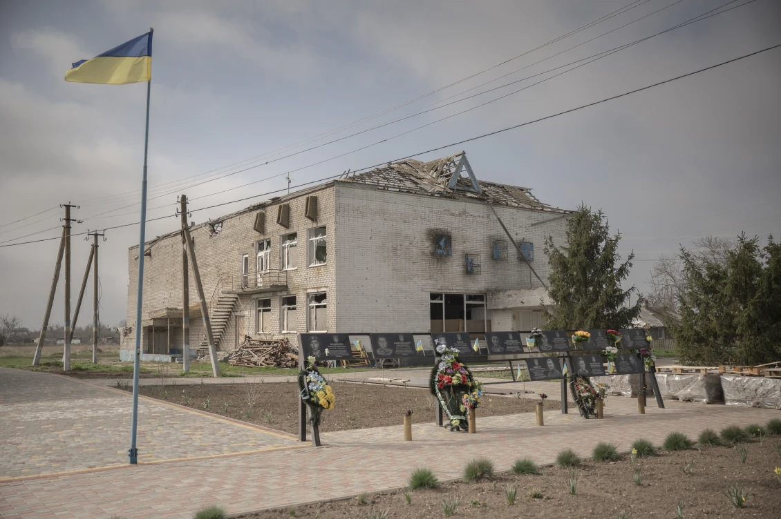 The school was damaged by shelling.