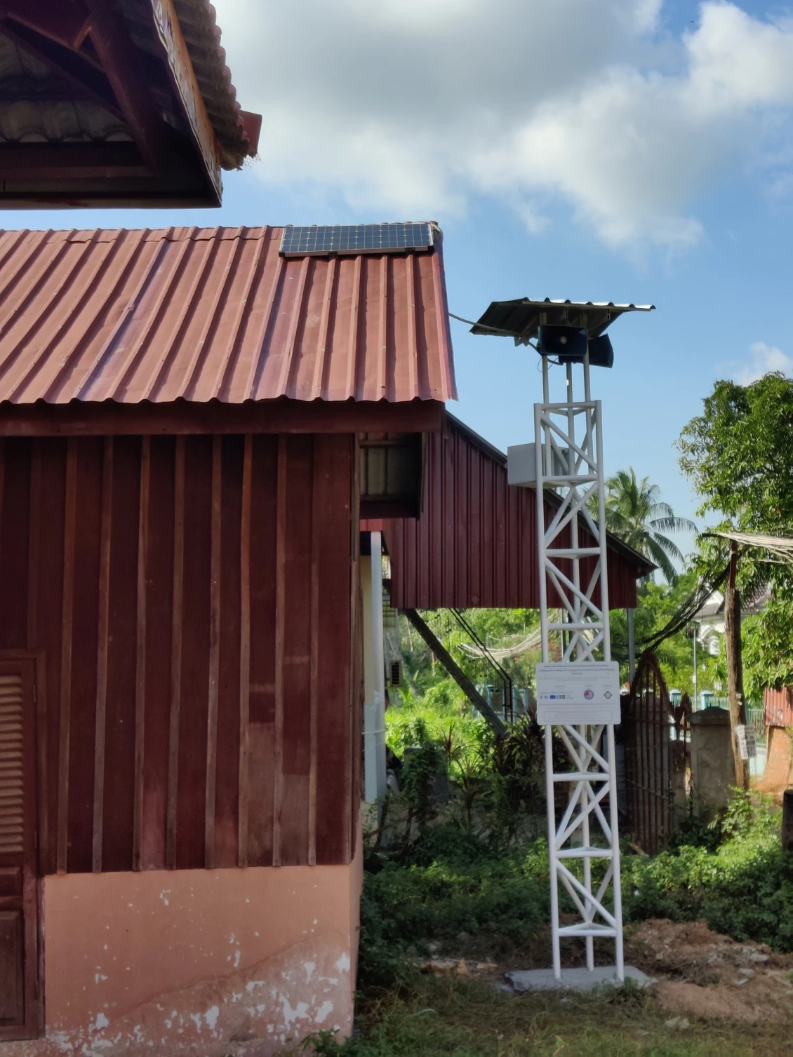 Urban EWS Speaker installed in Kdol Daun Teav Commune, Battambang City, Battambang Province, Cambodia (Photo by People in Need Cambodia).