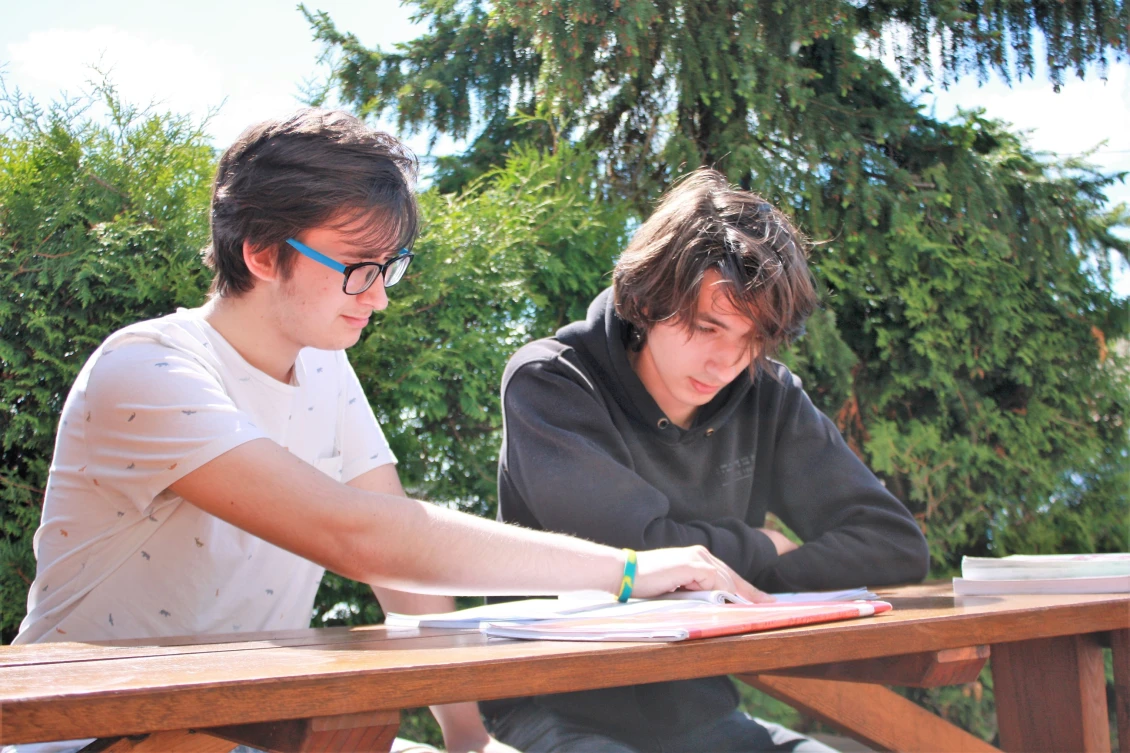 Mykyta (right) with his friend Ihor are now attending secondary school here in the Czech Republic